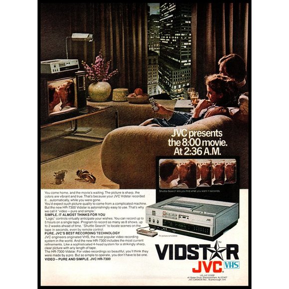 1981 JVC Vidstar VCR Vintage Print Ad Couple Apartment City Skyline Wall Art - Picture 1 of 1